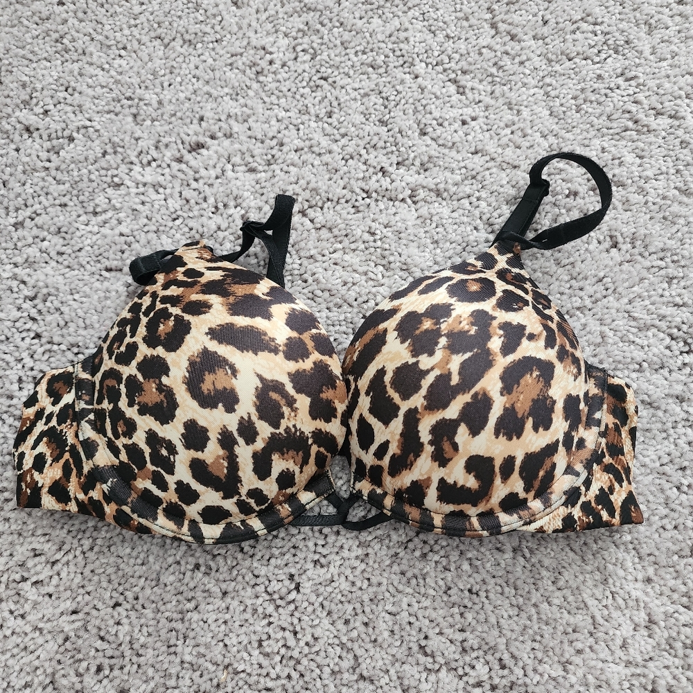 Victoria Secret Miraculous Plunge Bra